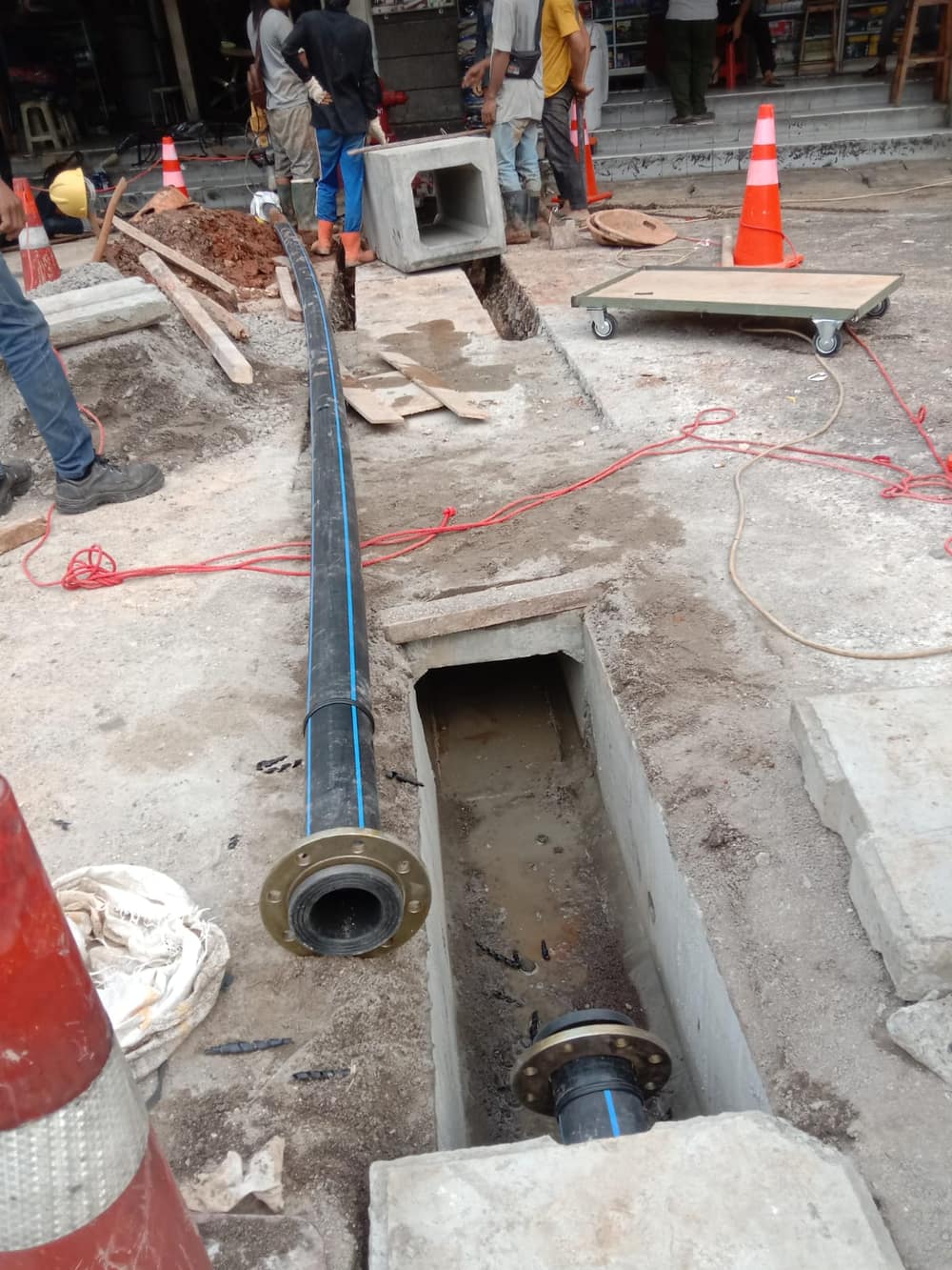 Instalasi Pipa HDPE 10